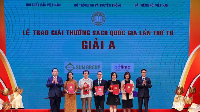 Sách về viết về gấu nhận giải A Giải Sách Quốc gia năm 2021