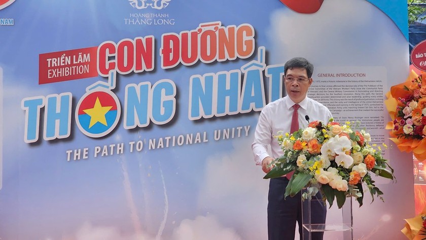 Giám đốc Trung tâm Bảo tồn Di sản Thăng Long- Hà Nội Nguyễn Thanh Quang phát biểu tại lễ khai mạc. (Ảnh T.D)