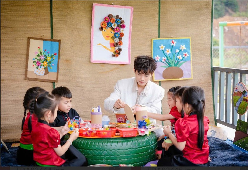 Cùng nhau nhận những năng lượng đẹp đẽ (ảnh H.S).