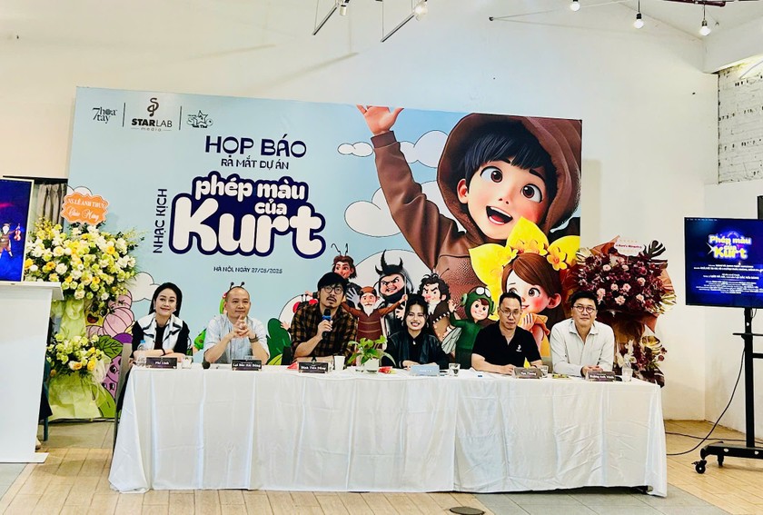 Vở nhạc kịch thiếu nhi “Phép màu của Kurt” do &quot;Giáo sư Xoay&quot; - MC Đinh Tiến Dũng viết kịch bản với thông điệp: Trẻ em hãy luôn tự tin vào giá trị của bản thân (ảnh T.Dương)