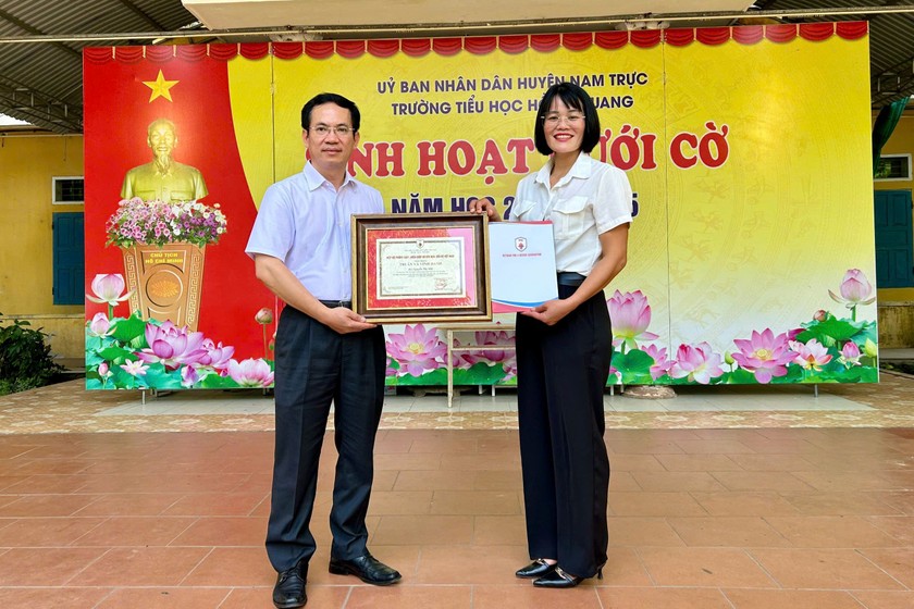 Tri ân cô giáo dũng cảm cứu người giữa dòng sông (ảnh PCCC &CNCH)