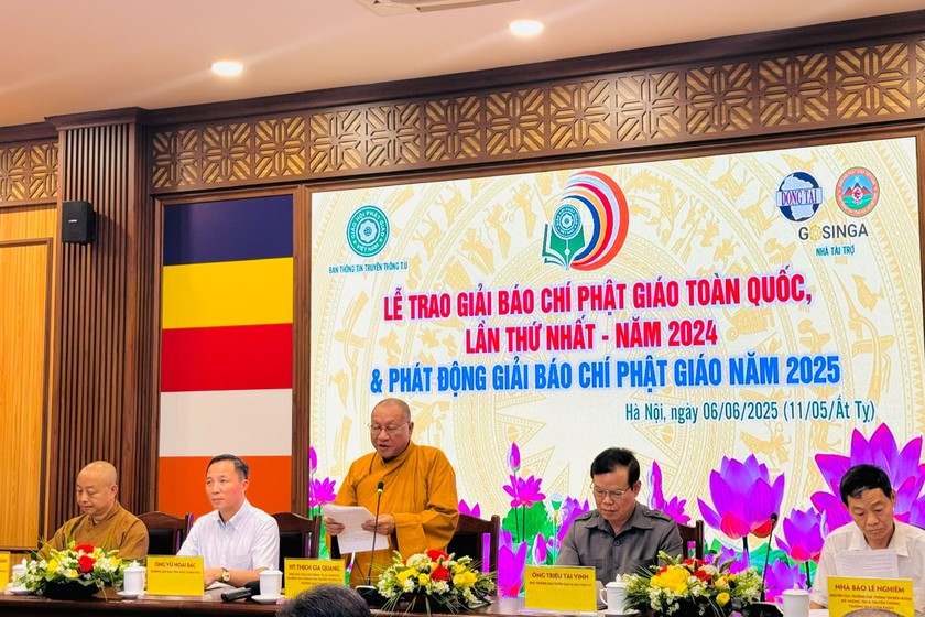 Theo Hòa thượng Thích Gia Quang, truyền thông Phật giáo không chỉ là phương tiện hoằng pháp mà còn là sứ giả của từ bi, trí tuệ, góp phần xây dựng xã hội lành mạnh, hướng thiện, nhân văn. (Ảnh: Thùy Dương).