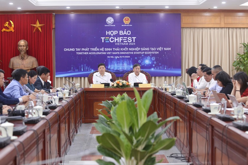 Quang cảnh buổi họp báo. Ảnh: MOST.