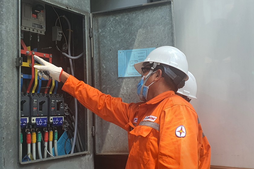 EVNHCMC đảm bảo điện cho kỳ thi tuyển sinh và tốt nghiệp THPT 2025