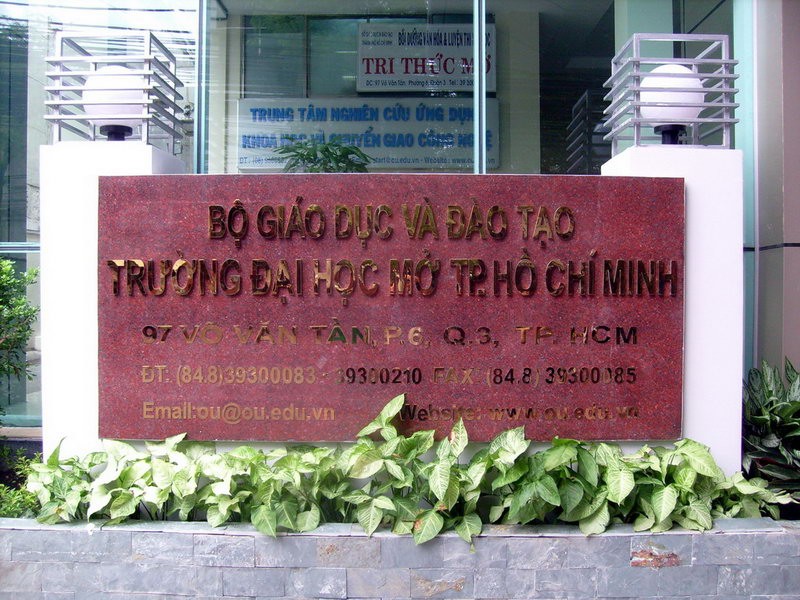 Đại học Mở TP. HCM.