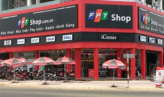 Khách hàng bức xúc vì cách giải thích "lấp liếm" của FPT Shop