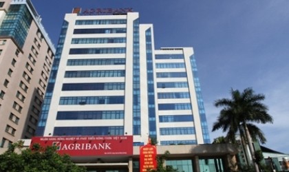 Agribank vào “Top 10 doanh nghiệp tín nhiệm nhất Việt Nam cùng hệ thống ngành kinh tế năm 2015”