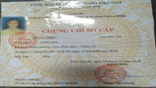 Chứng chỉ thẩm mỹ này được mua qua mạng với giá 2,5 triệu đồng 