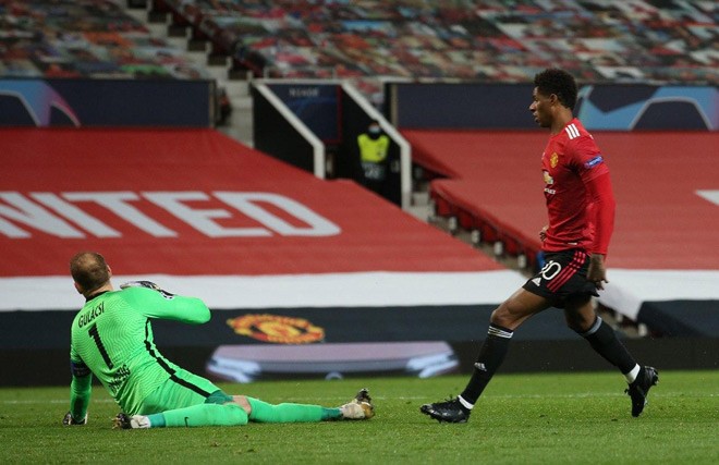 Rashford tỏa sáng rực rỡ với cú hat-trick.