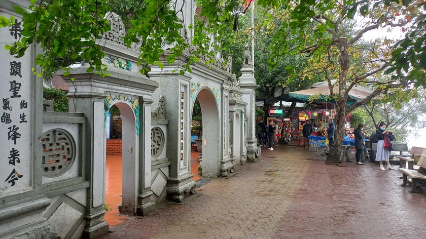 Đền Củi được Liên hiệp các Hội UNESCO Việt Nam trao Chứng nhận Đền đạt tiêu chuẩn Tam Tứ Phủ.