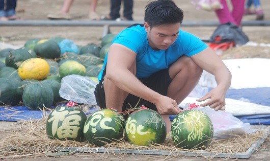 Chợ phiên 500 năm nhộn nhịp ngày Tết