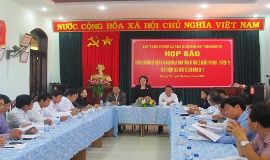 Lãnh đạo tỉnh Quảng Trị chủ trì buổi họp báo