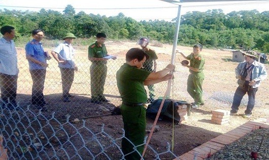Cơ quan Công an và VKND TP. Huế có mặt tại hiện trường để kiểm tra.