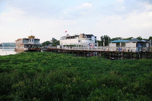 Hà Nội: Sẽ có “phao cứu sinh” cho các doanh nghiệp kinh doanh trên Hồ Tây?