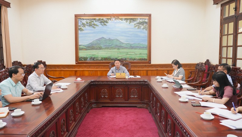 Toàn cảnh buổi làm việc.