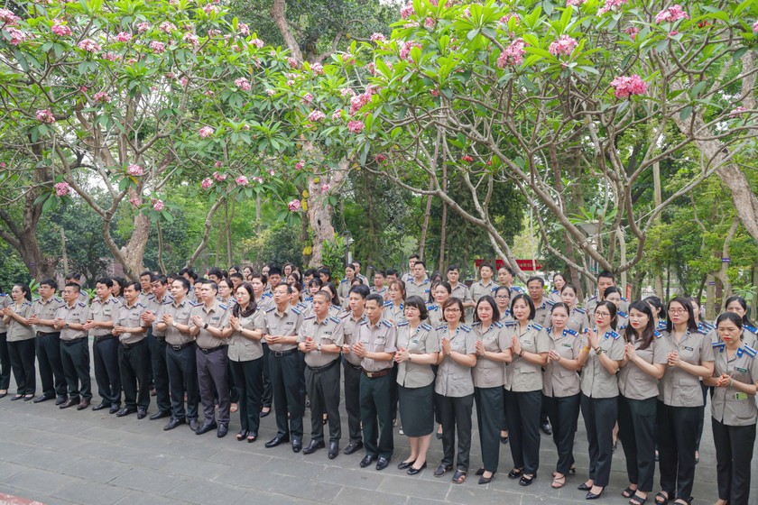 Thi hành án dân sự Vĩnh Phúc: Dâng hương tưởng niệm – Báo công dâng Bác