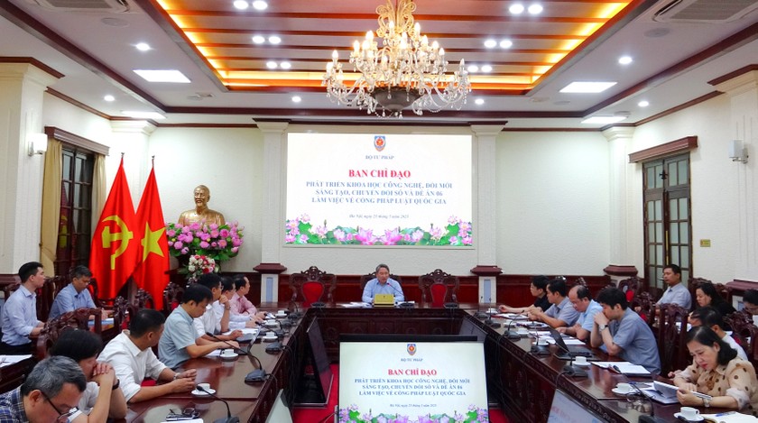 Toàn cảnh buổi làm việc.