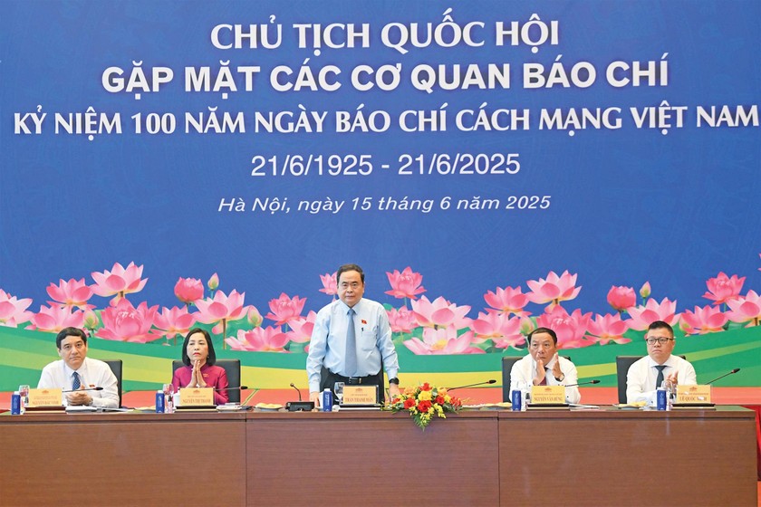 Chủ tịch Quốc hội Trần Thanh Mẫn phát biểu tại cuộc gặp mặt các cơ quan báo chí. Ảnh: Lâm Hiển