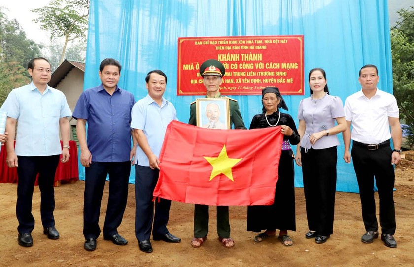Hà Giang: Hoàn thành mục tiêu xóa nhà tạm cho người có công