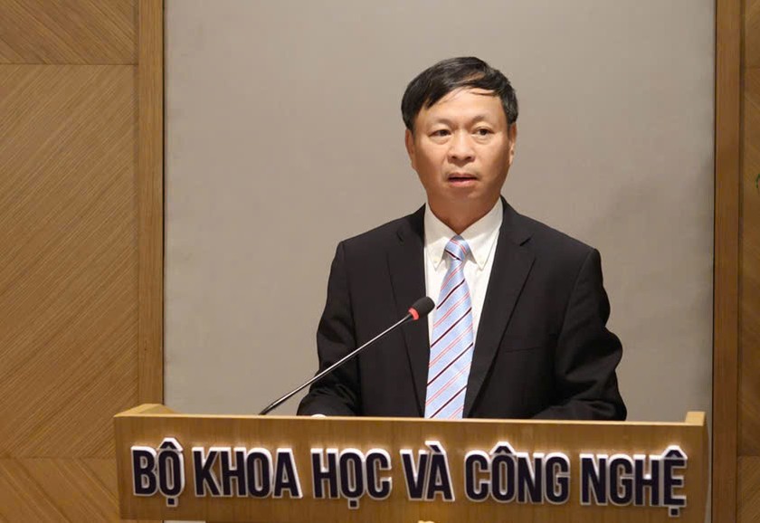 Thứ trưởng Bộ KH&amp;CN Hoàng Minh chủ trì Lễ ra mắt Sàn giao dịch khoa học và công nghệ Việt Nam (Ảnh: Bộ KH&amp;CN)