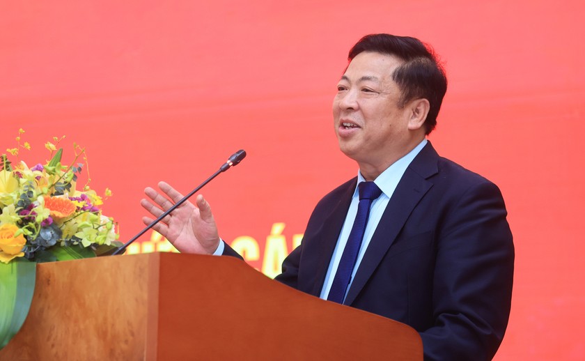 Bộ trưởng Bộ Xây dựng Trần Hồng Minh phát biểu tại Hội nghị.