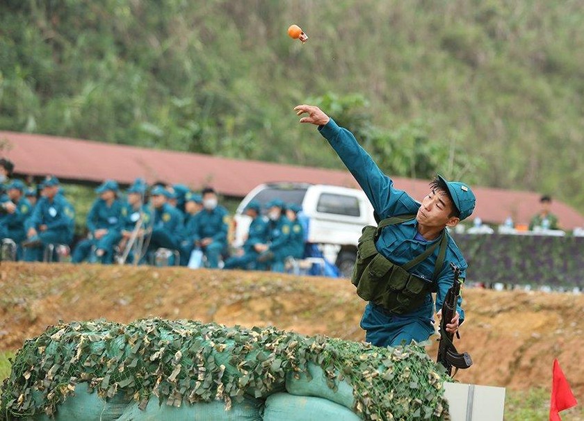 Hơn 200 dân quân cơ động tham gia Hội thao Trung đội dân quân cơ động