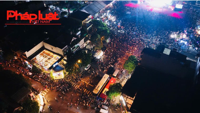 Hàng nghìn người tham dự đêm nhạc 'Mừng ngày hội non sông' tại Lào Cai