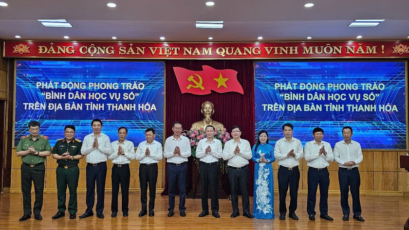 Thanh Hóa tổ chức Lễ phát động phong trào “Bình dân học vụ số” trên địa bàn (Ảnh: Đức Thọ).