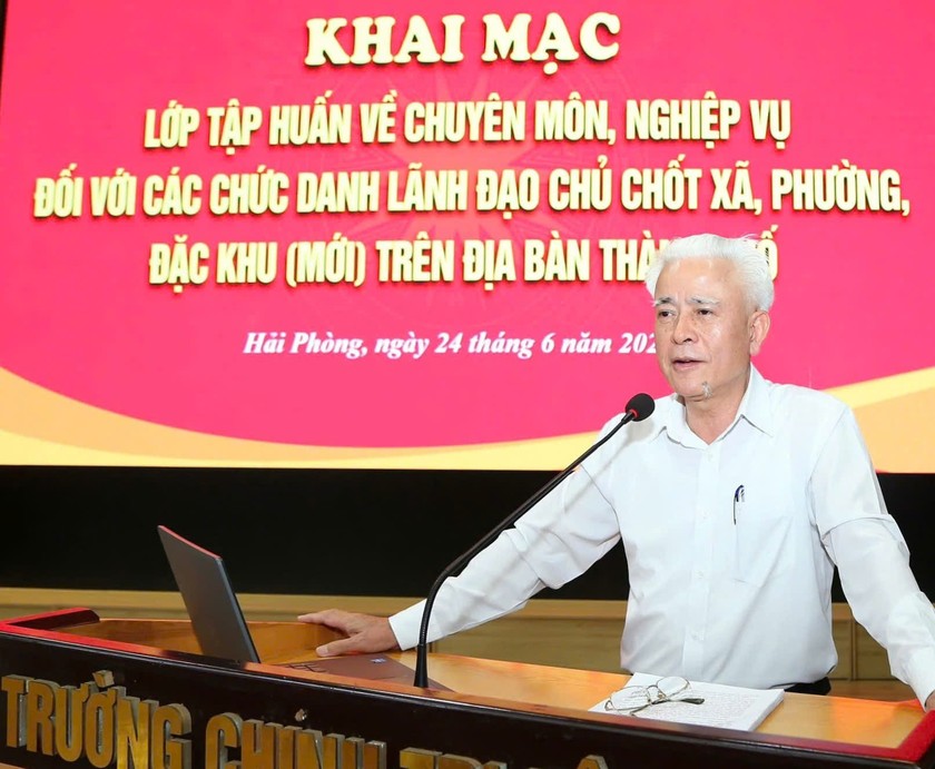 Ông Nguyễn Đình Chuyến - Ủy viên Ban Thường vụ Thành ủy, Chủ nhiệm Ủy ban Kiểm tra Thành ủy Hải Phòng phát biểu khai mạc.