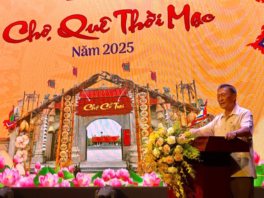 TS Hoàng Văn Kể – Chủ tịch Hội đồng Mạc Tộc Hải Phòng, Trưởng Ban Tổ chức chợ quê