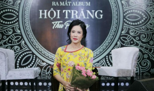 Thu Phương thương các con khi không được hưởng một cái Tết Trung thu trọn vẹn.