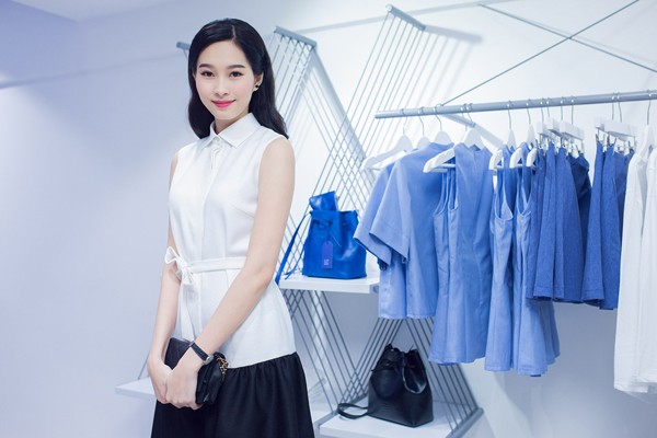 Kết quả hình ảnh cho Thoi trang hoa hau Thu Thao