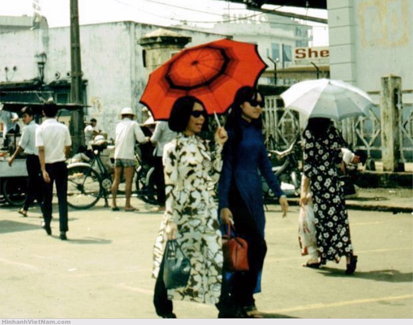 Kết quả hình ảnh cho kính râm phu nu Viet Nam thoi xưa