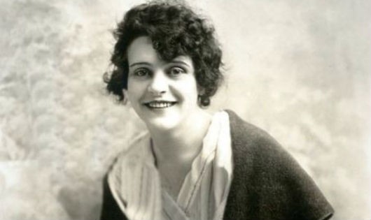 Helen Holmes (1892-1950)