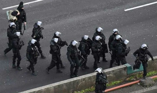 GIGN triển khai lực lượng, chuẩn bị tiêu diệt bọn khủng bố