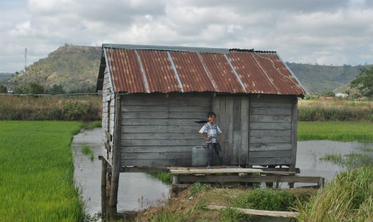 Kho lúa của người đồng bào Cor.