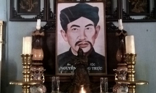 Di ảnh thờ Nguyễn Trung Trực, chùa Sùng Đức, Quận 11.