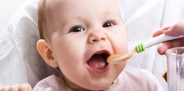 Kết quả hình ảnh cho Trẻ ăn dặm