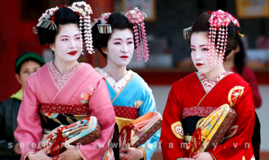 Geisha ngày nay làm du lịch