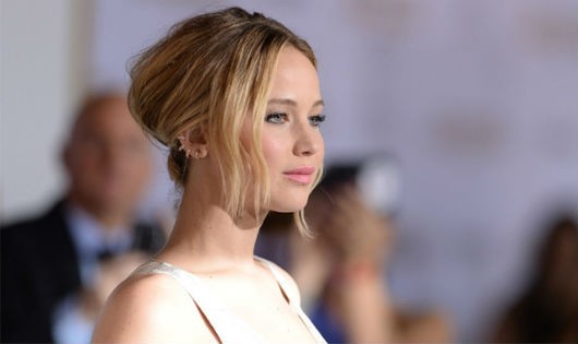 Jennifer Lawrence tuổi trẻ tài cao kiếm bộn tiền nhưng thích sự giản dị