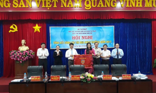 Khối cơ quan tư pháp các tỉnh miền Đông Nam bộ : Thi đua phải gắn với công tác thực tiễn