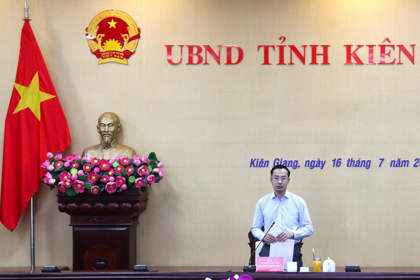 Ông Nguyễn Thanh Nhàn - Phó Chủ tịch UBND tỉnh Kiên Giang phát biểu kết tại cuộc họp.