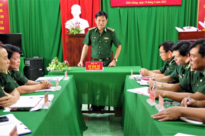 Đại tá Võ Văn Sử - Tỉnh ủy viên, Chỉ huy trưởng Bộ đội Biên phòng, Trưởng đoàn kiểm tra số 1, triển khai nội dung kiểm tra tại các đơn vị.