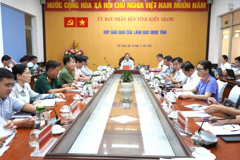 Quang cảnh cuộc họp
