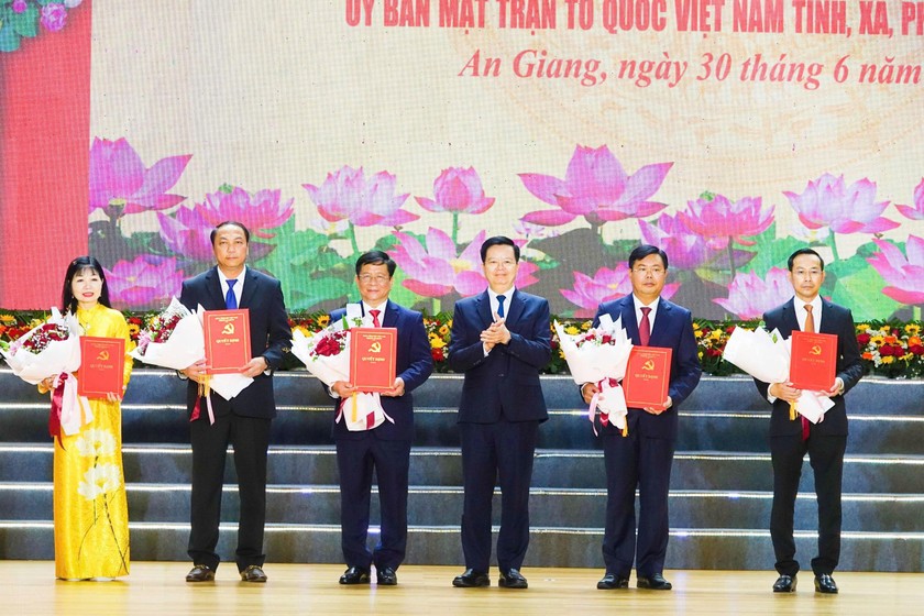 Ông Nguyễn Tiến Hải giữ chức Bí thư Tỉnh ủy An Giang mới ảnh 5