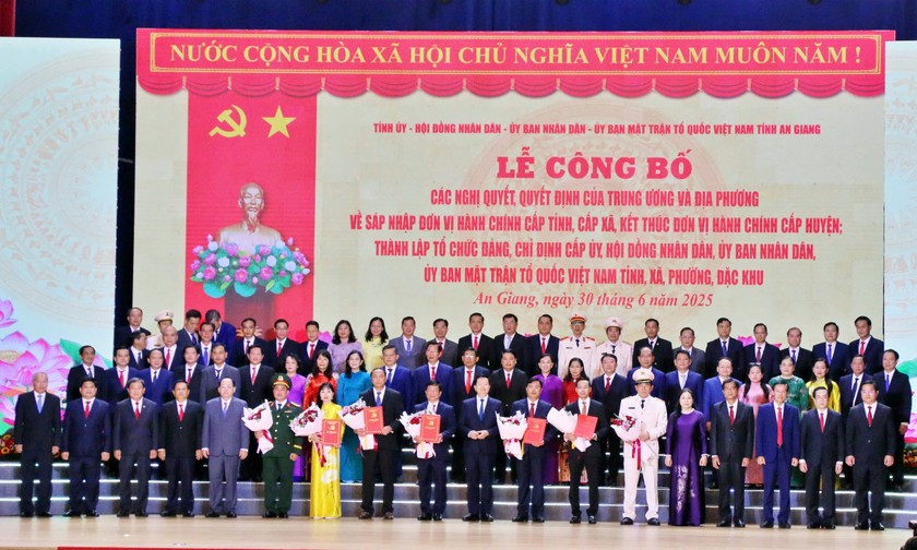 Ông Nguyễn Tiến Hải giữ chức Bí thư Tỉnh ủy An Giang mới ảnh 7