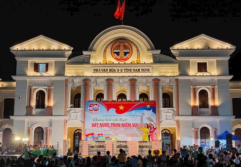Chương trình nghệ thuật đặc biệt 'Đất nước trọn niềm vui' tại Nam Định
