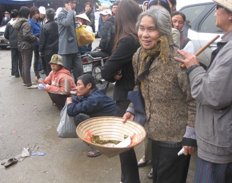 Ăn Mày Cửa Phật Là Gì? Ý Nghĩa và Giá Trị Nhân Văn Trong Văn Hóa Phật Giáo